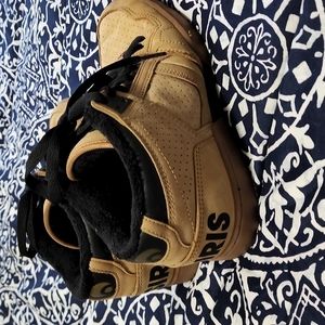 Vintage OSIRIS shoes